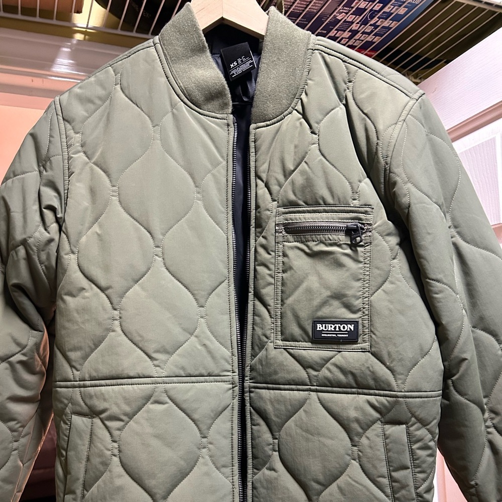 Olive Green Burton bomber style jacket
Worn less than 5 times